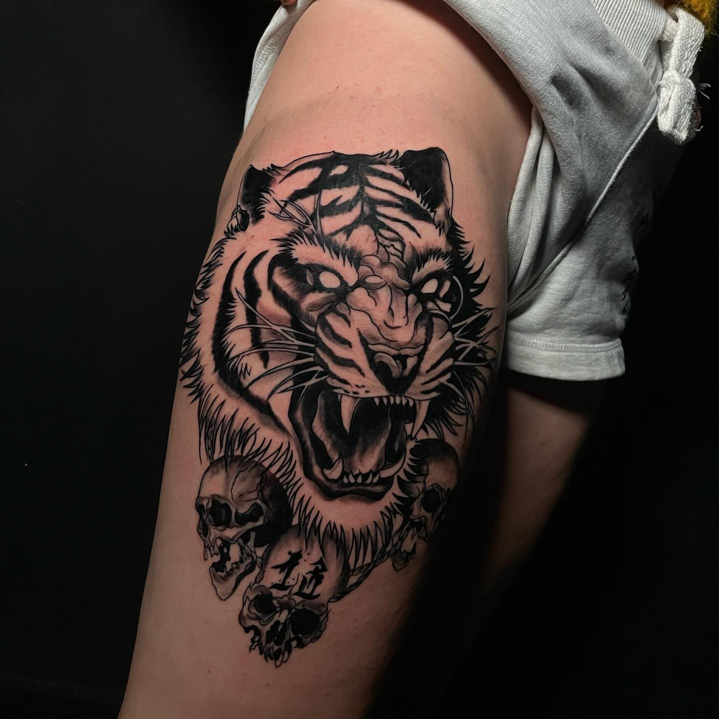 Tiger realism tattoo on the forearm by Tattoo Artist πΊπΈ