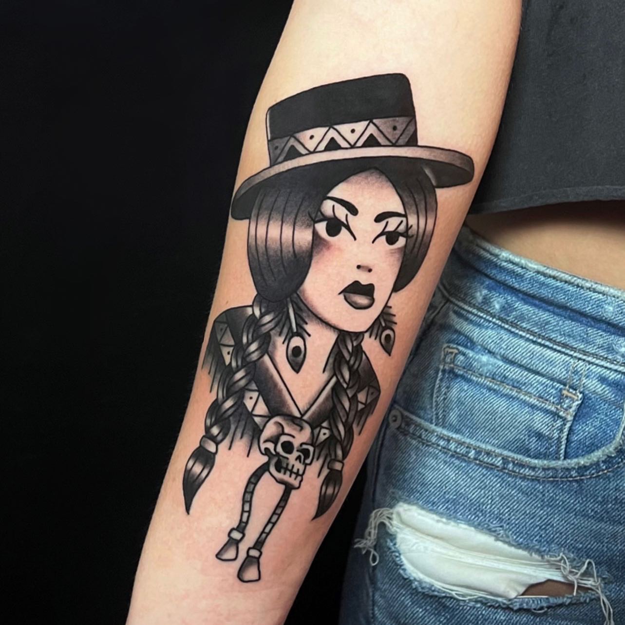 Woman with top hat black and grey tattoo on the forearm by David Mendieta
