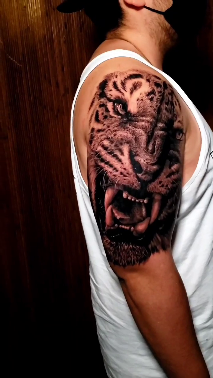 Tiger head realism tattoo by David R