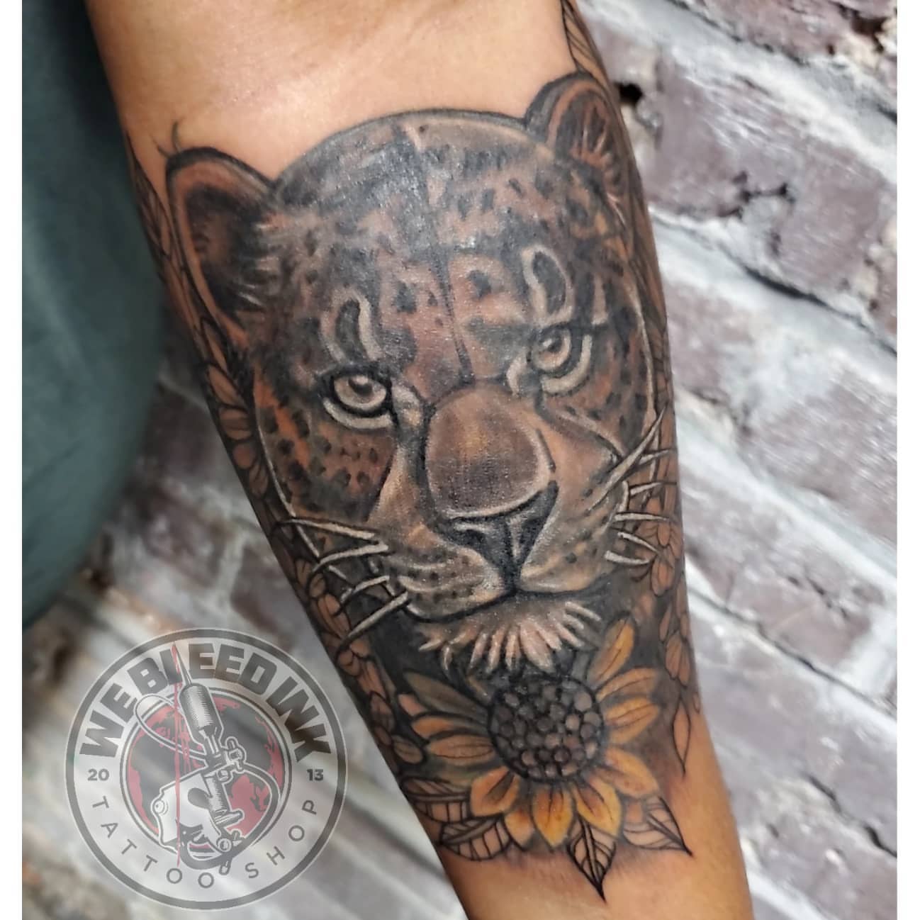 Tattoo by @v.tattooz — realism
