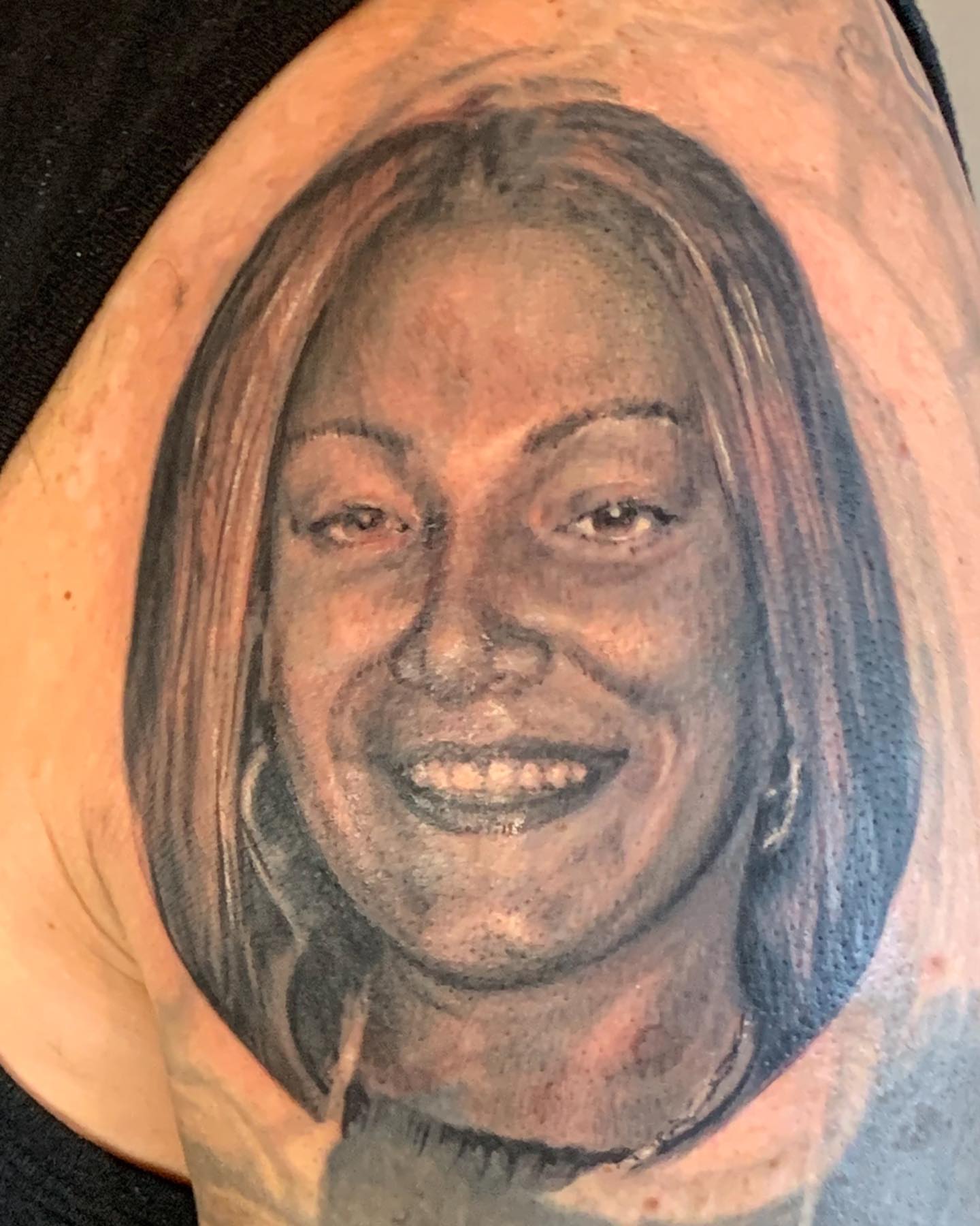 Tattoo by @estattoos — realism