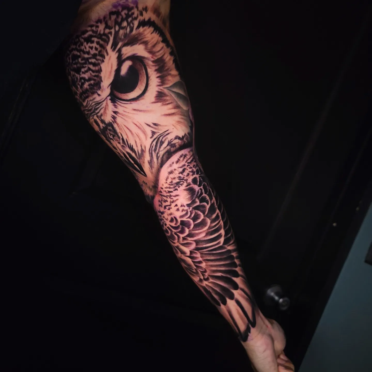 Owl realism tattoo on the forearm by Angel Lizarraga