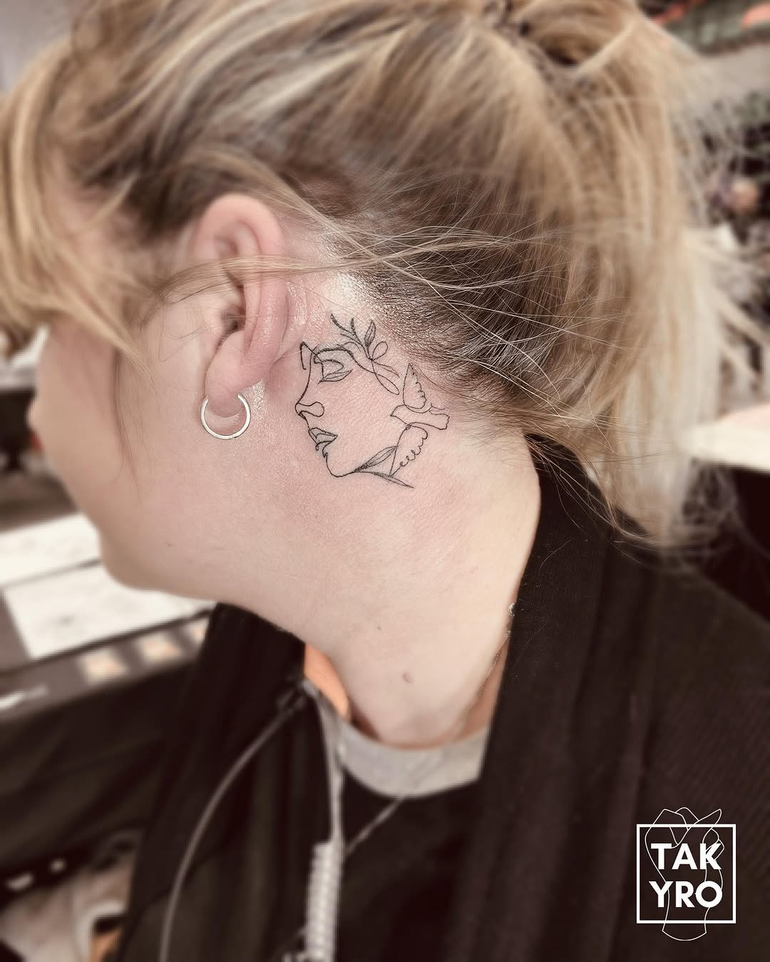 Tattoo by @takyro_finelinetattoo — fine_line, minimalist