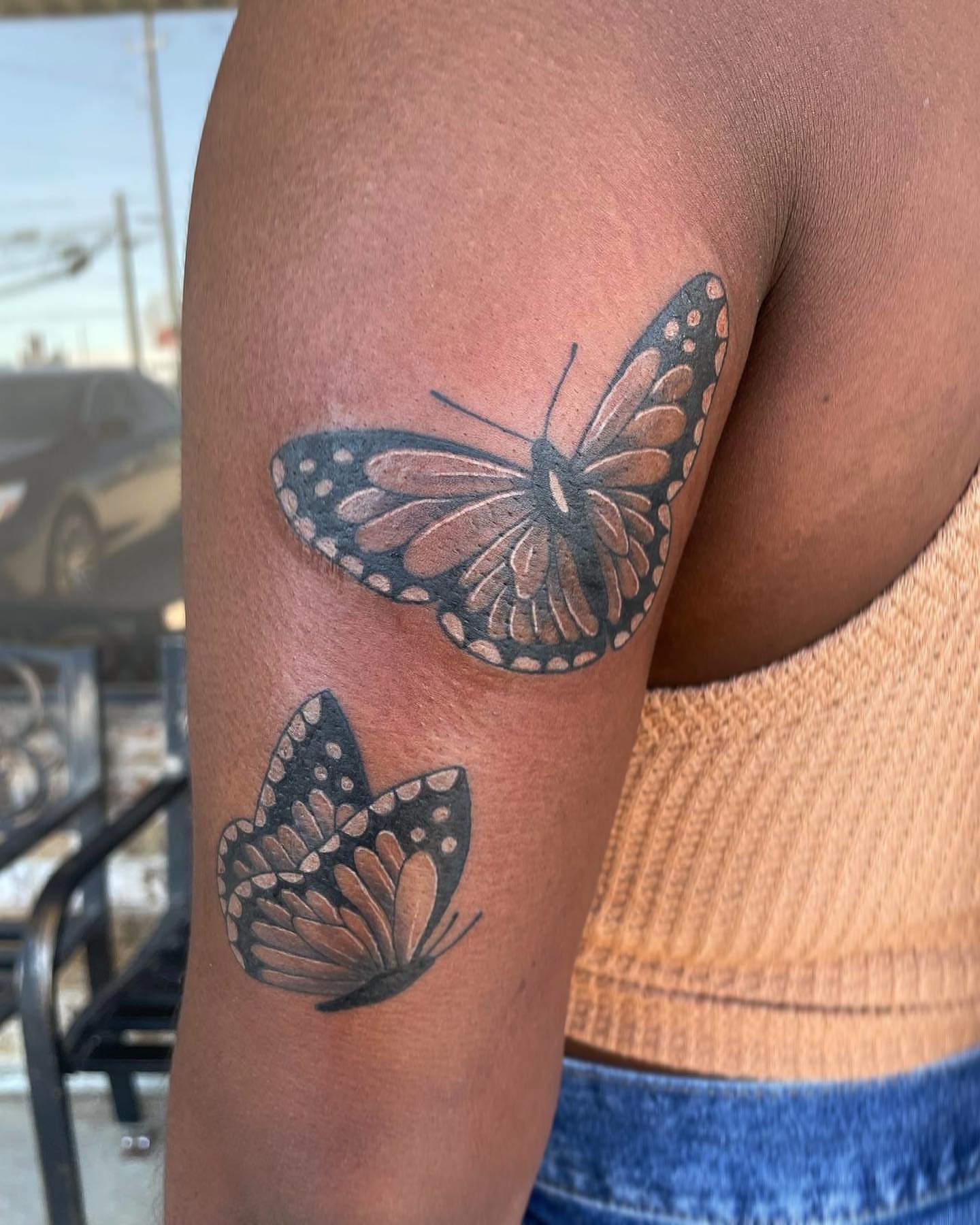 Tattoo by @candybrainink — dotwork, realism