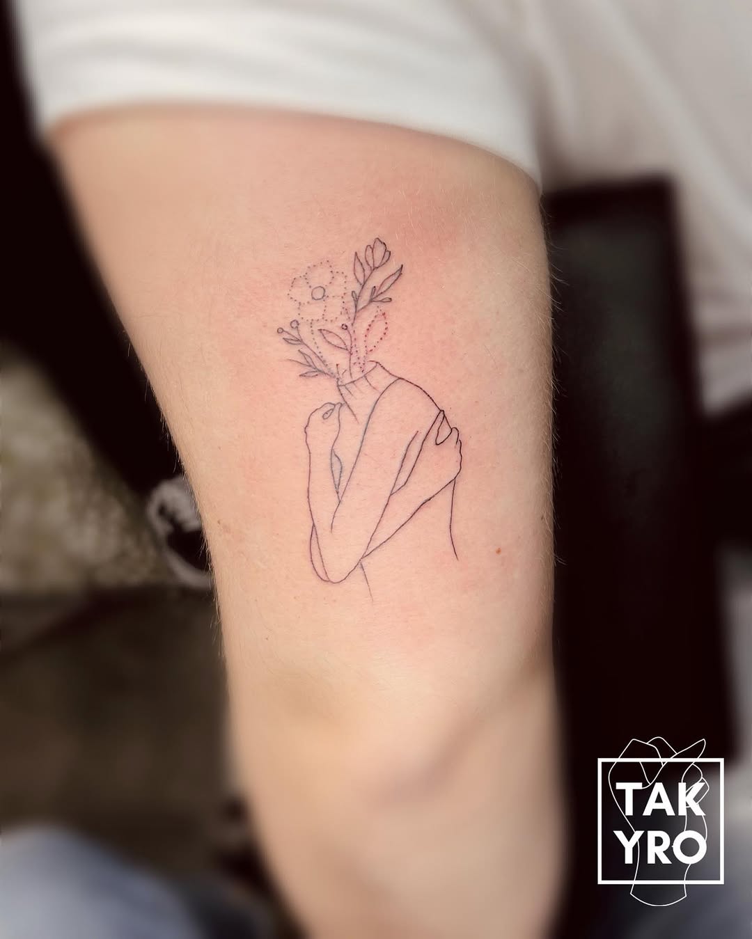 Tattoo by @takyro_finelinetattoo — fine_line, minimalist