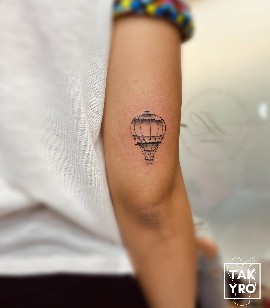 Tattoo by @takyro_finelinetattoo — fine_line