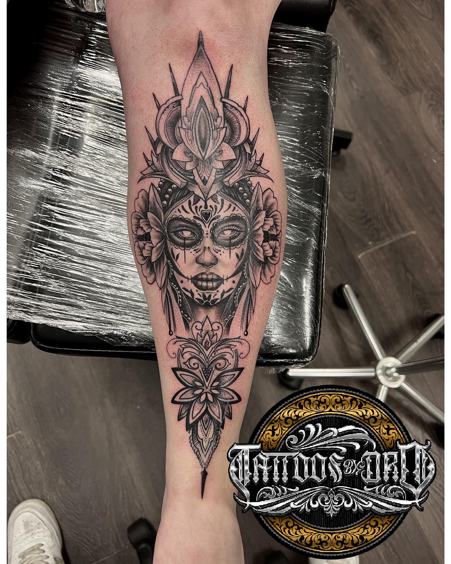 Tattoo by @pedrof.morales — black_and_grey, ornamental