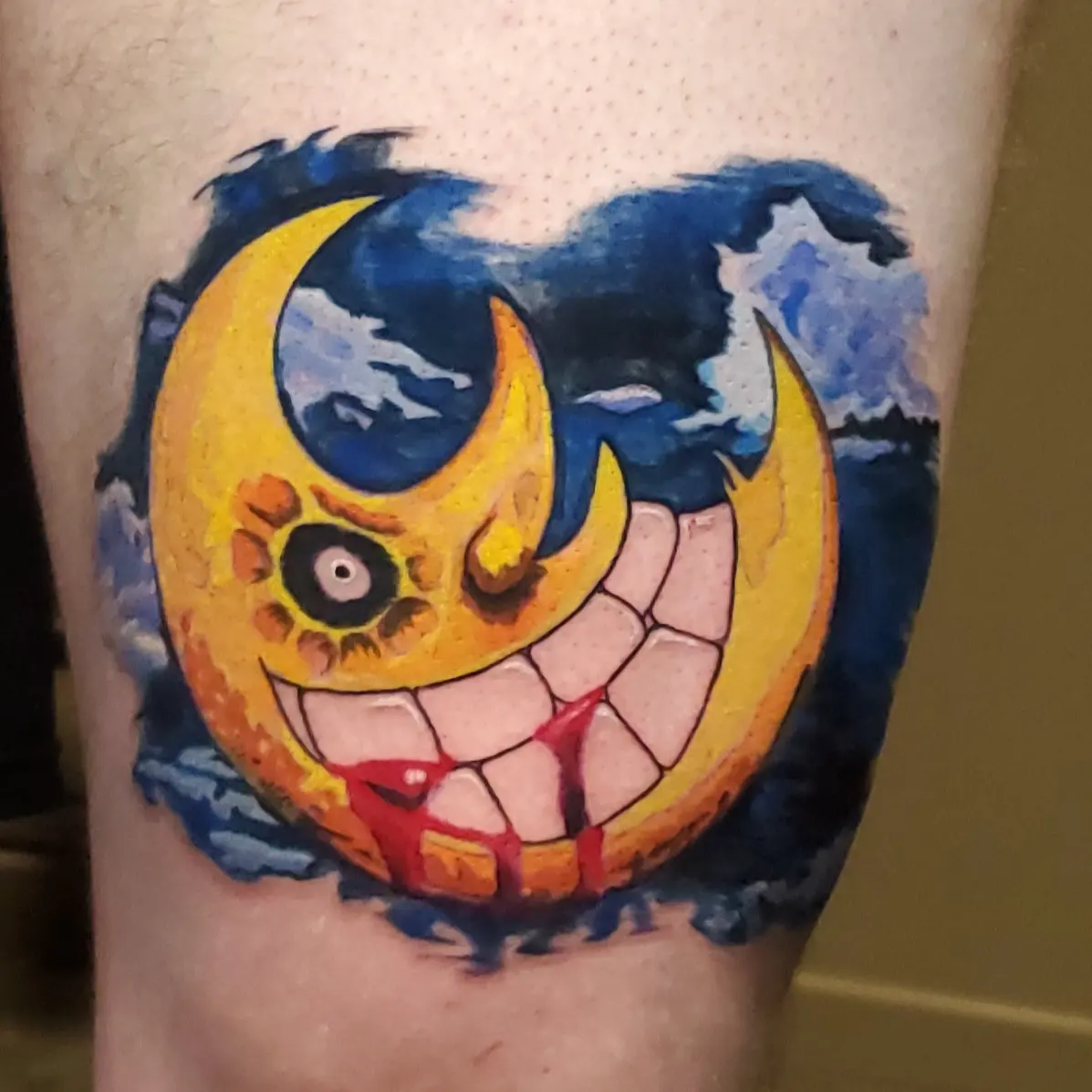 Smiling sun dotwork tattoo on the thigh by BoogaInk