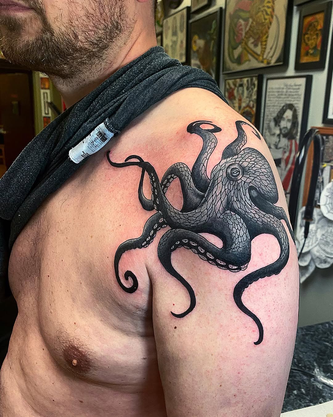 Tattoo by @di_anakunztattoo — black_and_grey, realism