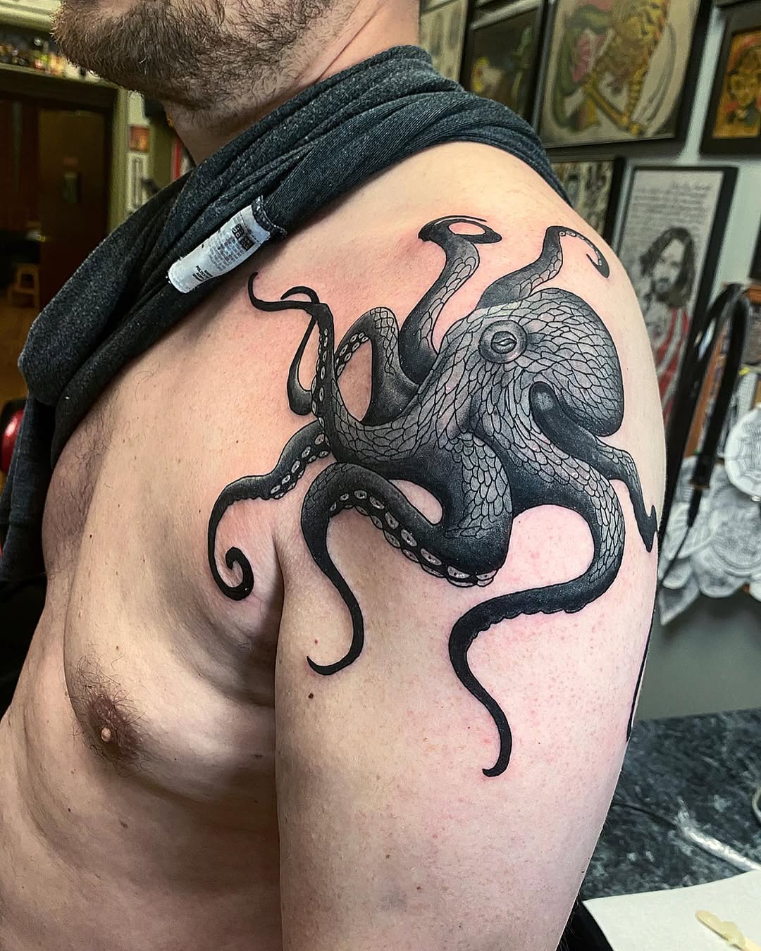 Tattoo by @di_anakunztattoo — black_and_grey, realism