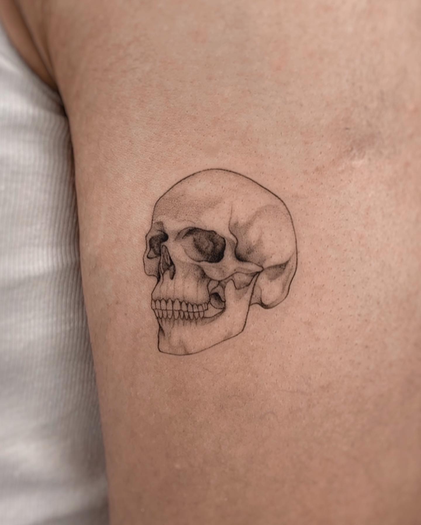 Tattoo by @devamariyaa โ realism