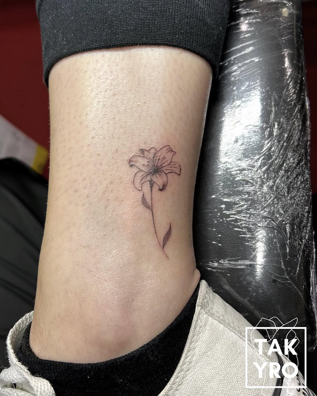 Tattoo by @takyro_finelinetattoo — fine_line