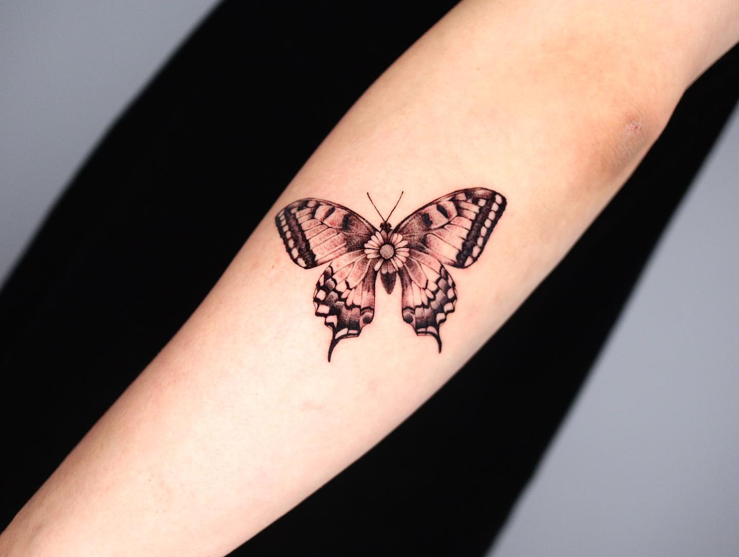 Tattoo by @hudiny_tattoo — realism