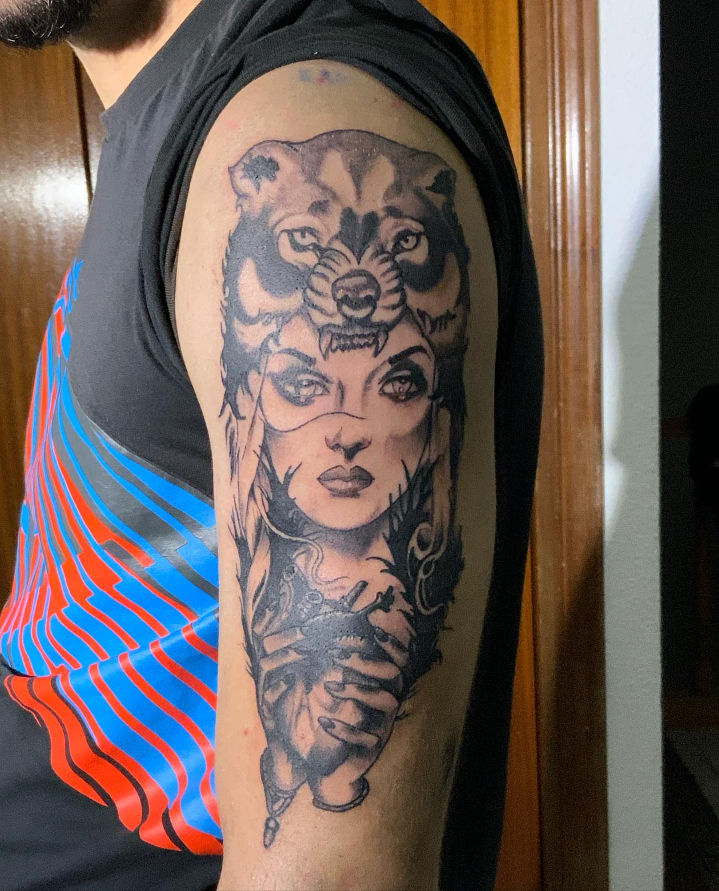 Woman with tiger realism tattoo on the forearm by Kunaytattoo