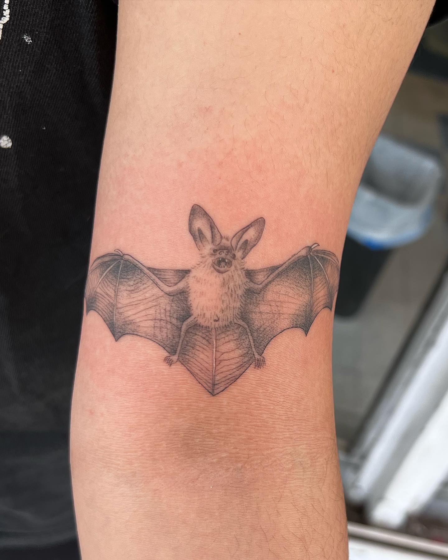 Tattoo by @veranosarttt — black_and_grey