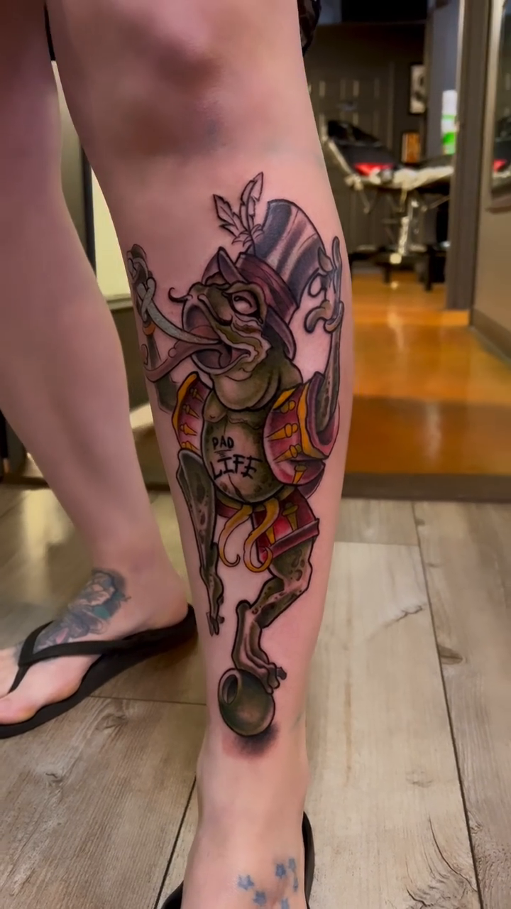 Tattoo by @daveisoldbutstillkicknit — neo_traditional