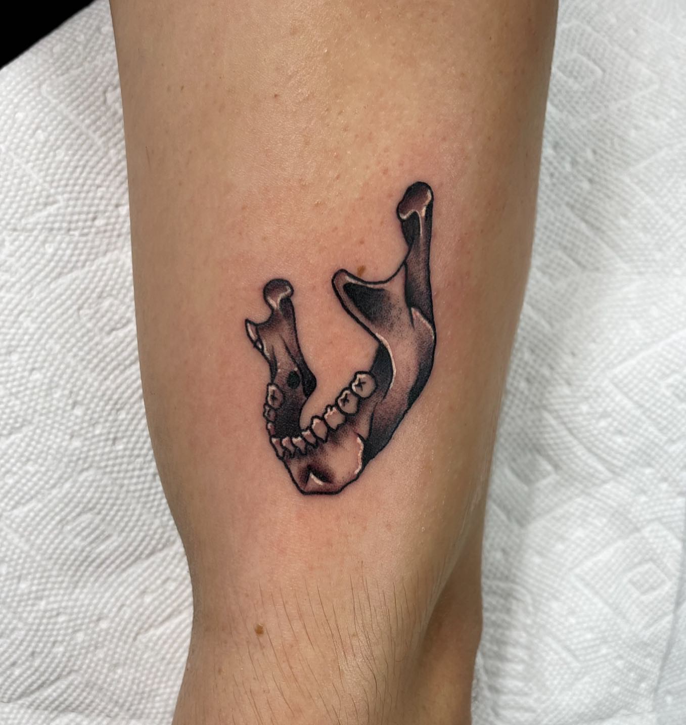 Tattoo by @jocetattoos — black_and_grey