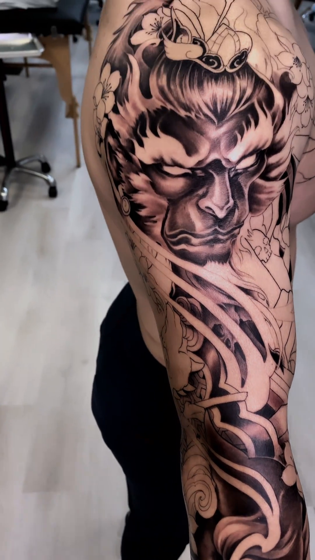 Tattoo by @jennal_wang — japanese_irezumi, black_and_grey