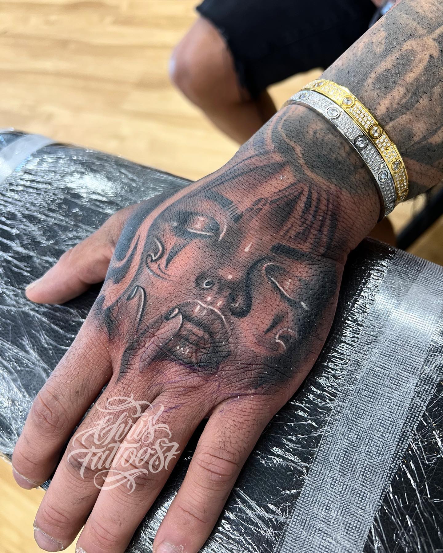 Tattoo by @chris_tattoo87 β realism
