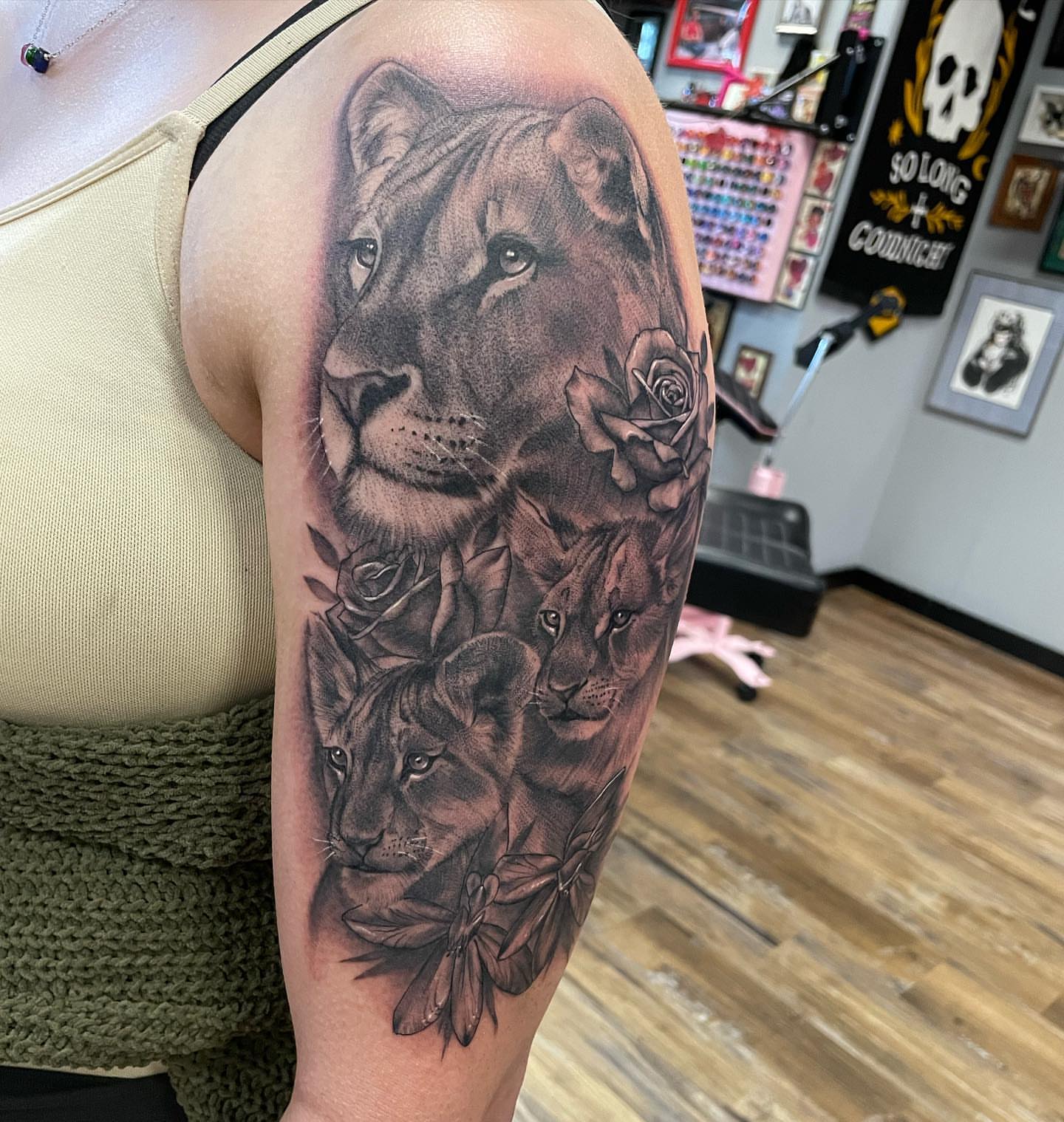 Lion family realism tattoo on the upper arm by ๐ฟ๐๐ฃ๐๐๐ก ๐๐ค๐ ๐ค๐ง๐ฃ๐ฎ, Middletown, Orange County, New York