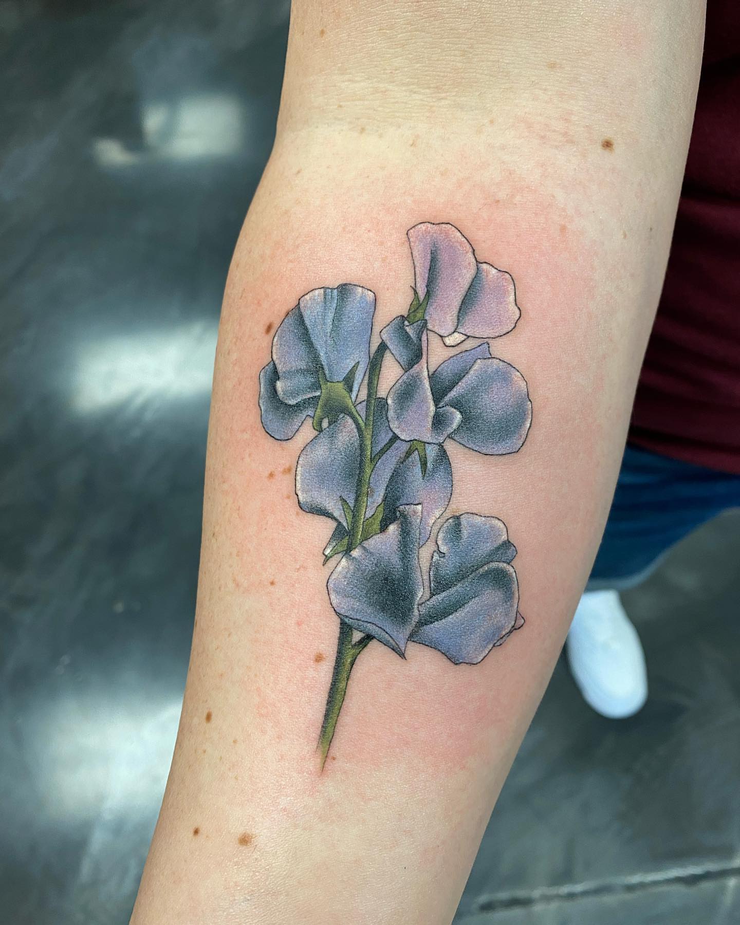 Tattoo by @salcustomtattoo — realism