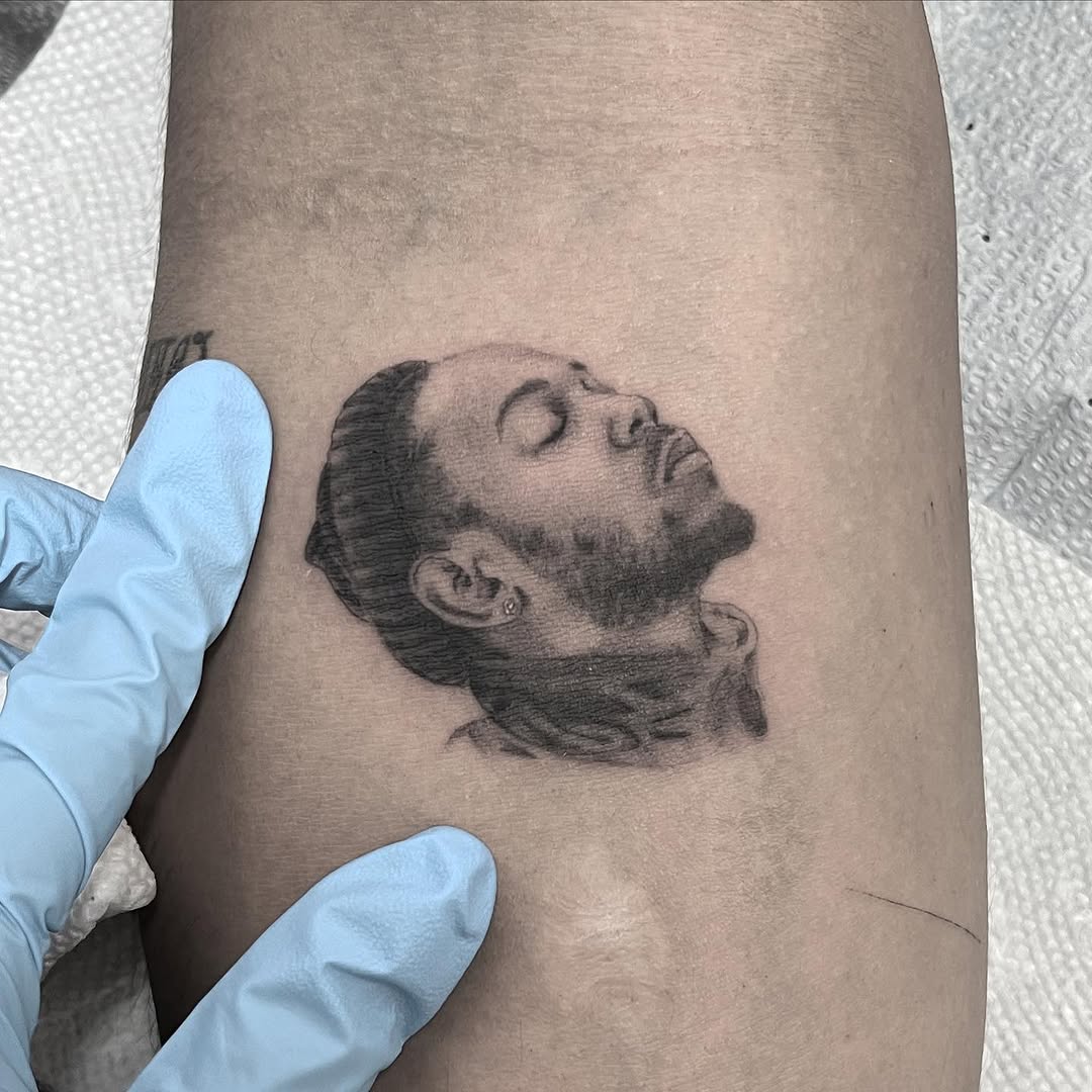 Tattoo by @lilianayaneth — realism, black_and_grey