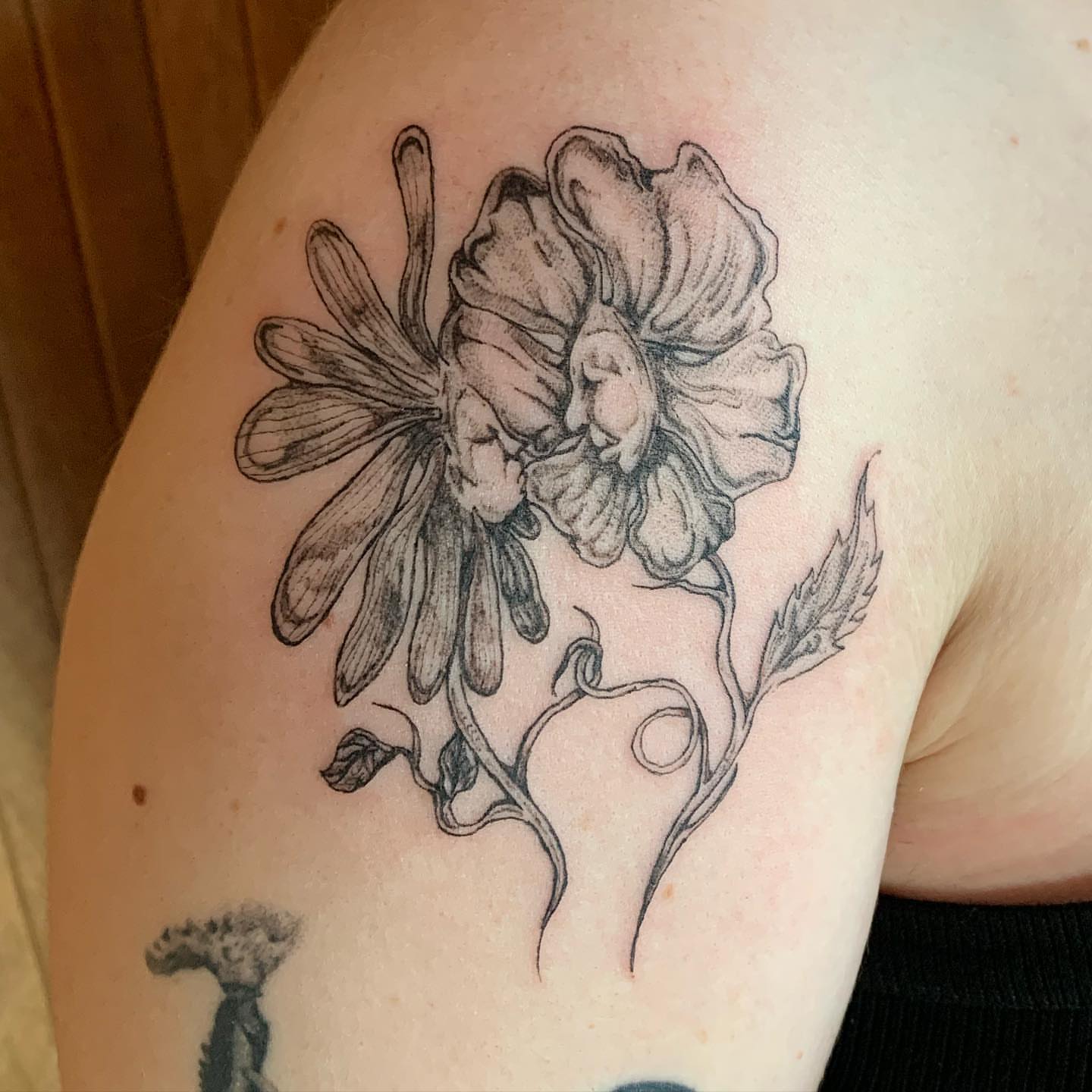 Tattoo by @dreamrealm — black_and_grey