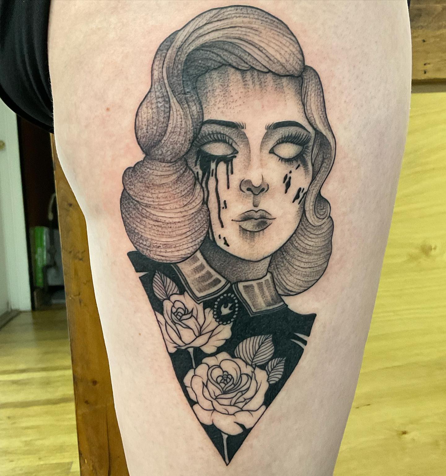 Tattoo by @lunafterdark.tattoos — black_and_grey, realism