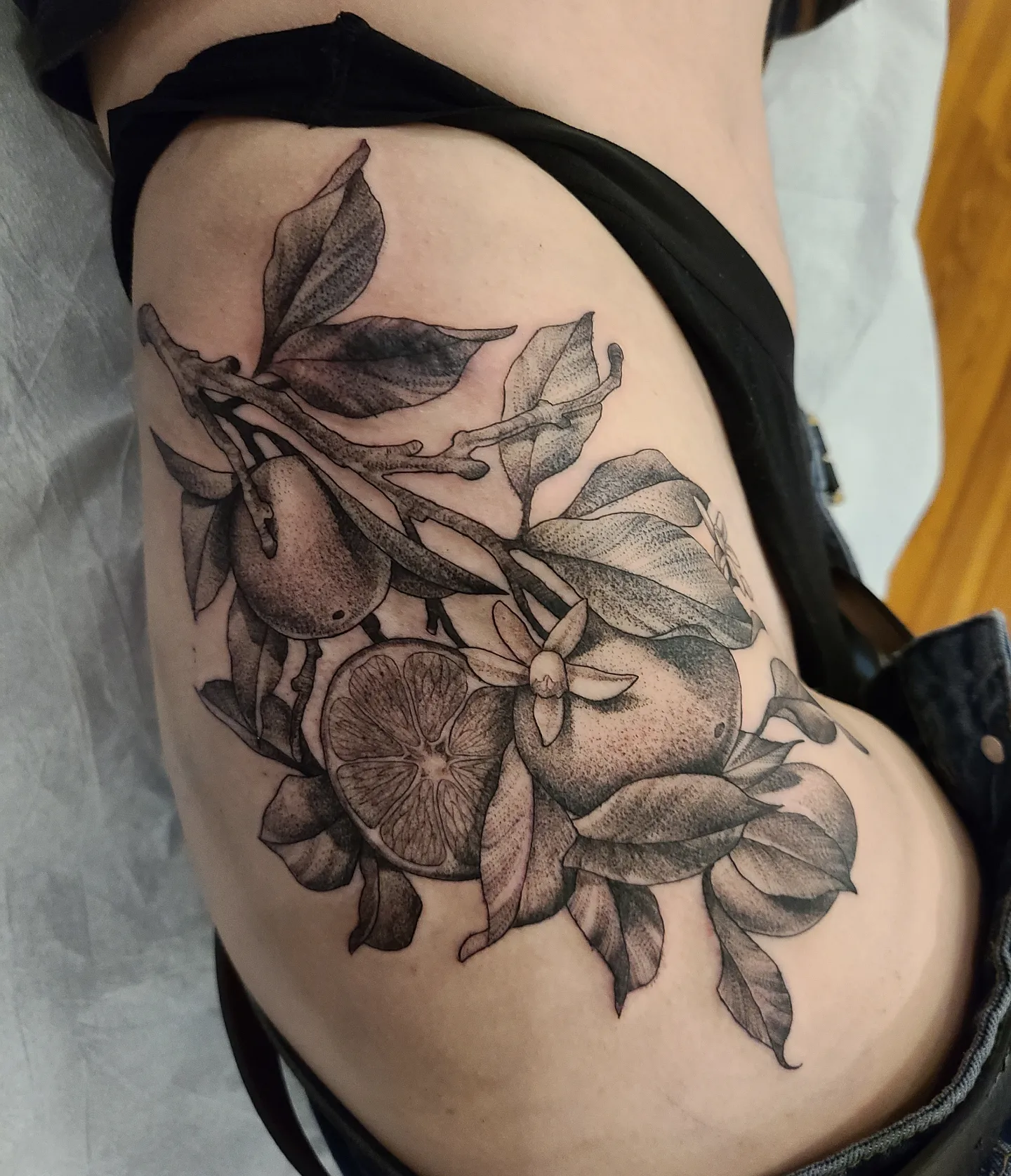 Tattoo by @rkraiza โ dotwork, realism