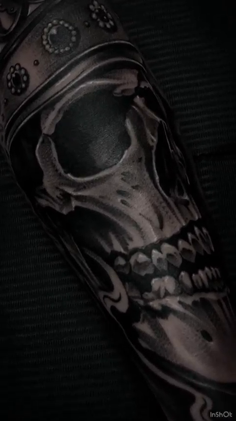 Skull with crown and roses realism tattoo by @young_sely
