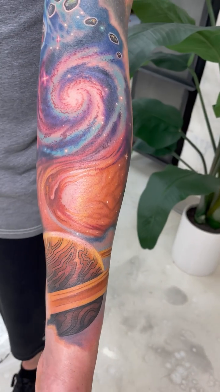 Galaxy and planets realism tattoo by πππΈππ»π΄ππΌπΈ π»πΈπΉπΉπ
ππ