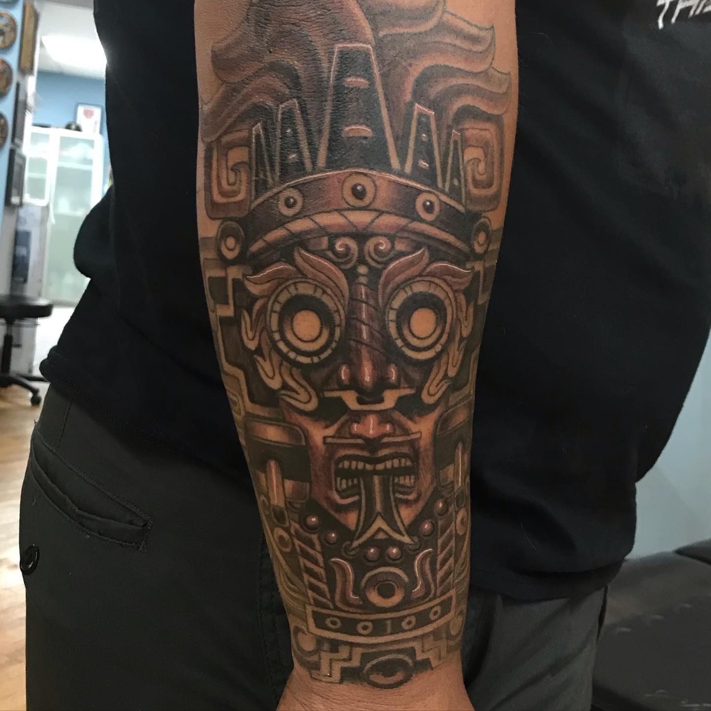 Tattoo by @alfredo_diazflores — black_and_grey, tribal