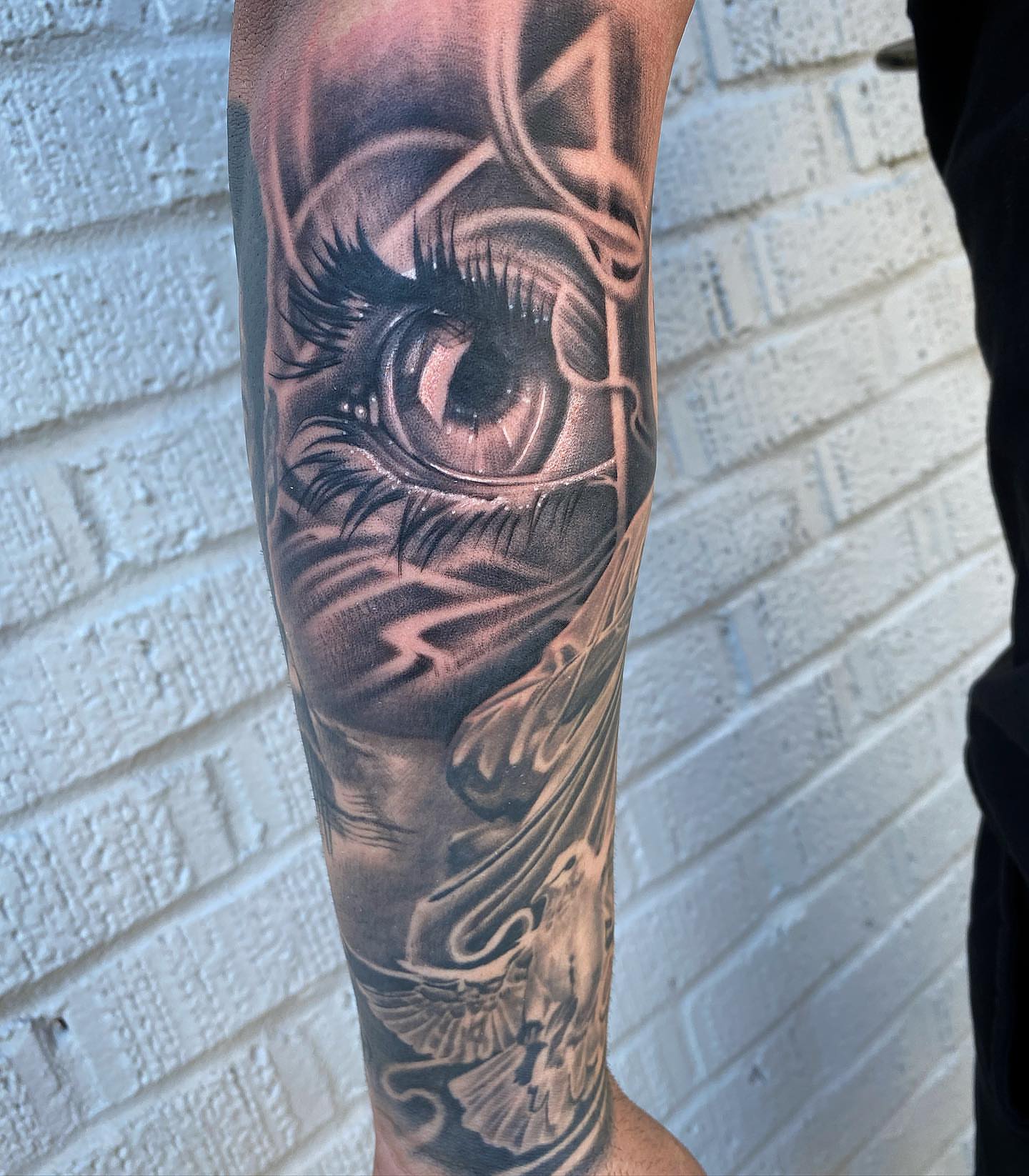 Eye realism tattoo on the forearm by El Pato, San Jose, California
