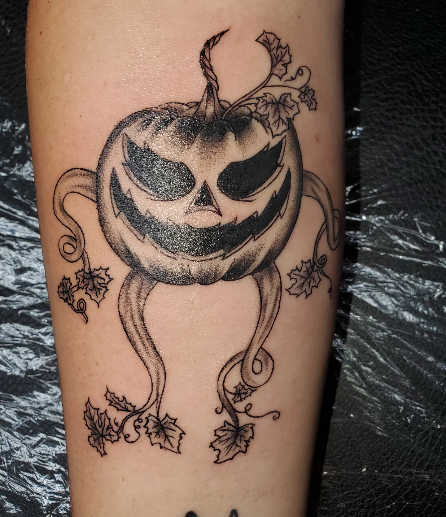 Tattoo by @haileysharpstabs — black_and_grey