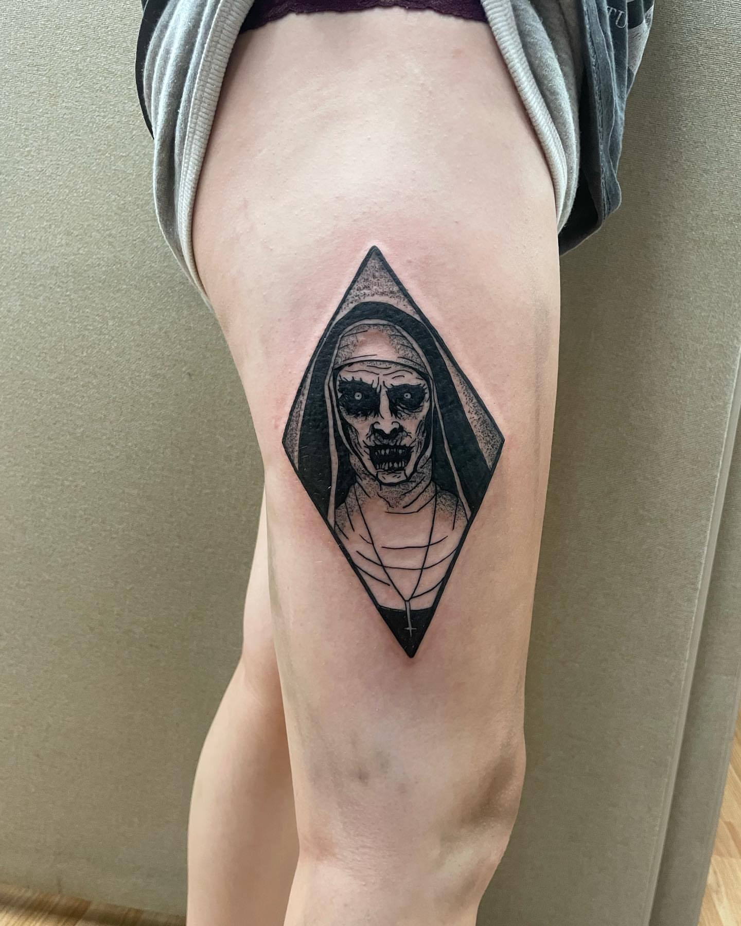 Tattoo by @b1ack_t4t β black_and_grey, dark_realism