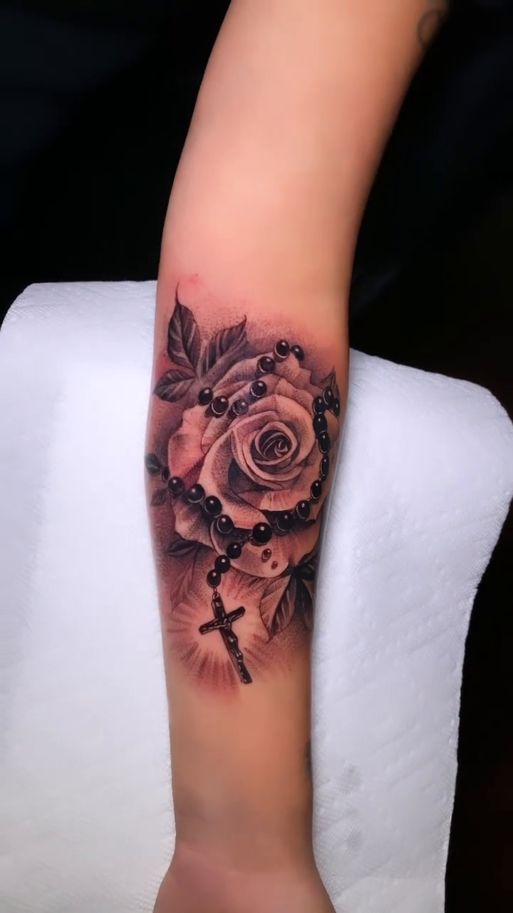 Tattoo by @jars_tat2 — realism, black_and_grey