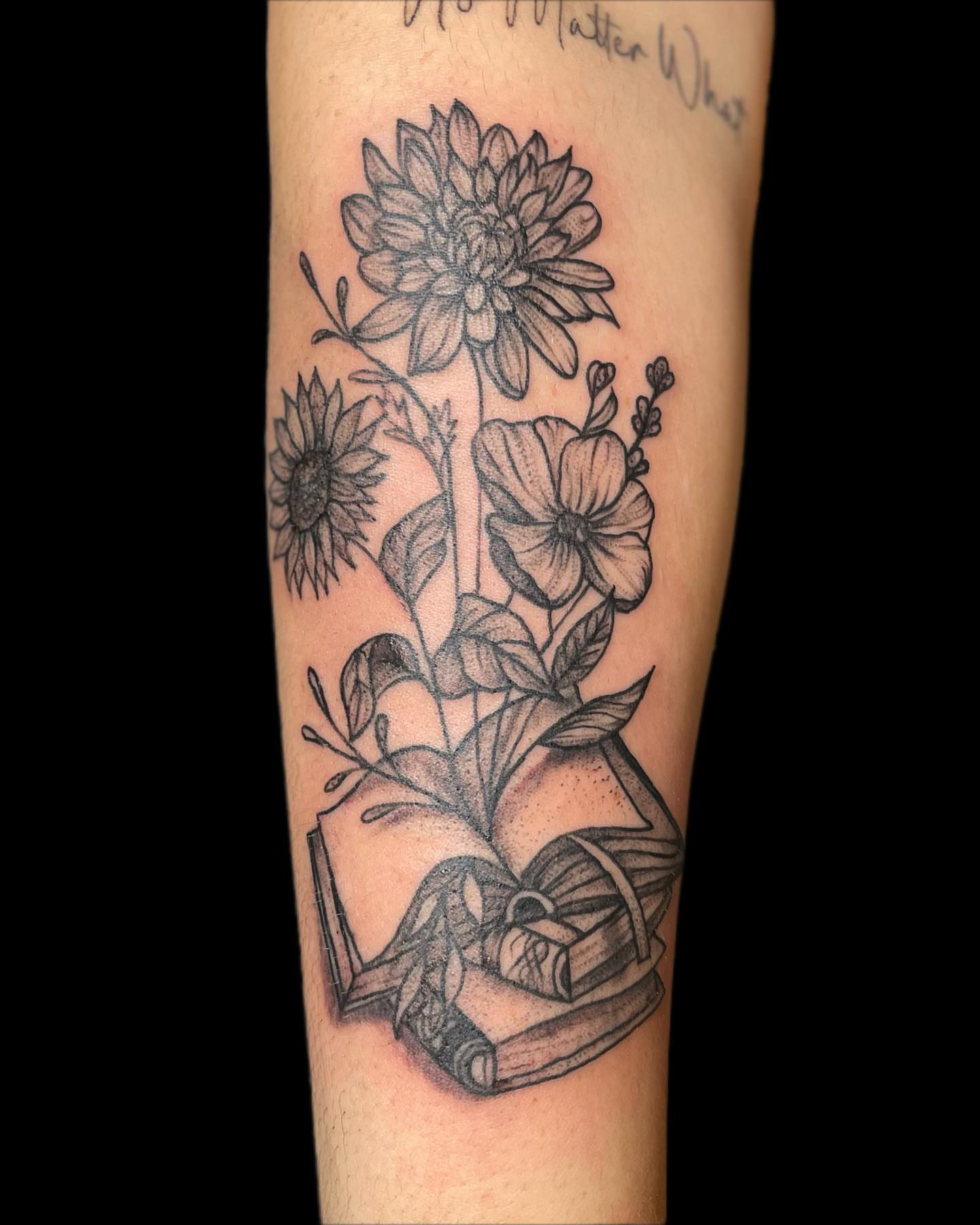 Tattoo by @blytattoos β black_and_grey