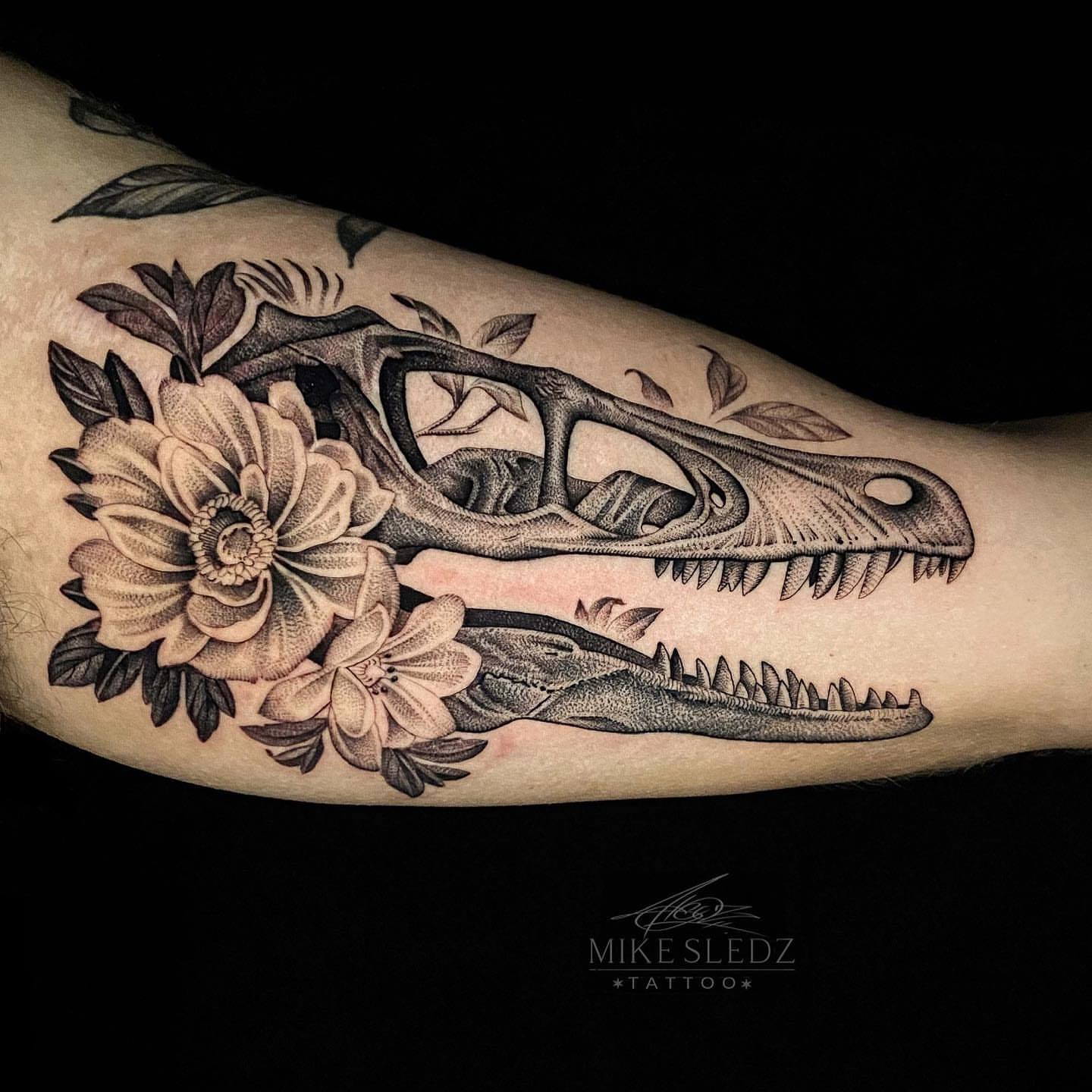 Tattoo by @mikesledz — black_and_grey, realism