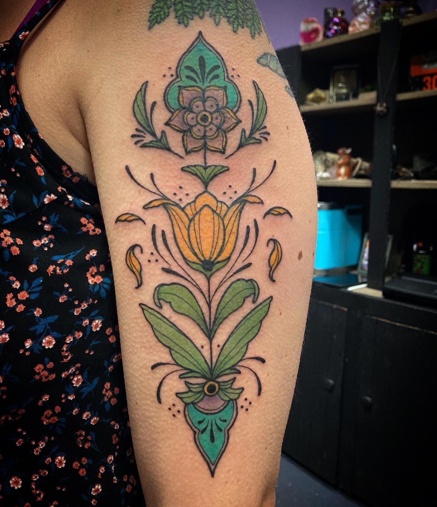 Floral arrangement ornamental tattoo on the forearm by โจ๐๐๐ฑ๐ฑ๐ฌ๐ฌ๐ฐ ๐๐ถ ๐๐ฏ๐ฆ๐ซโจ