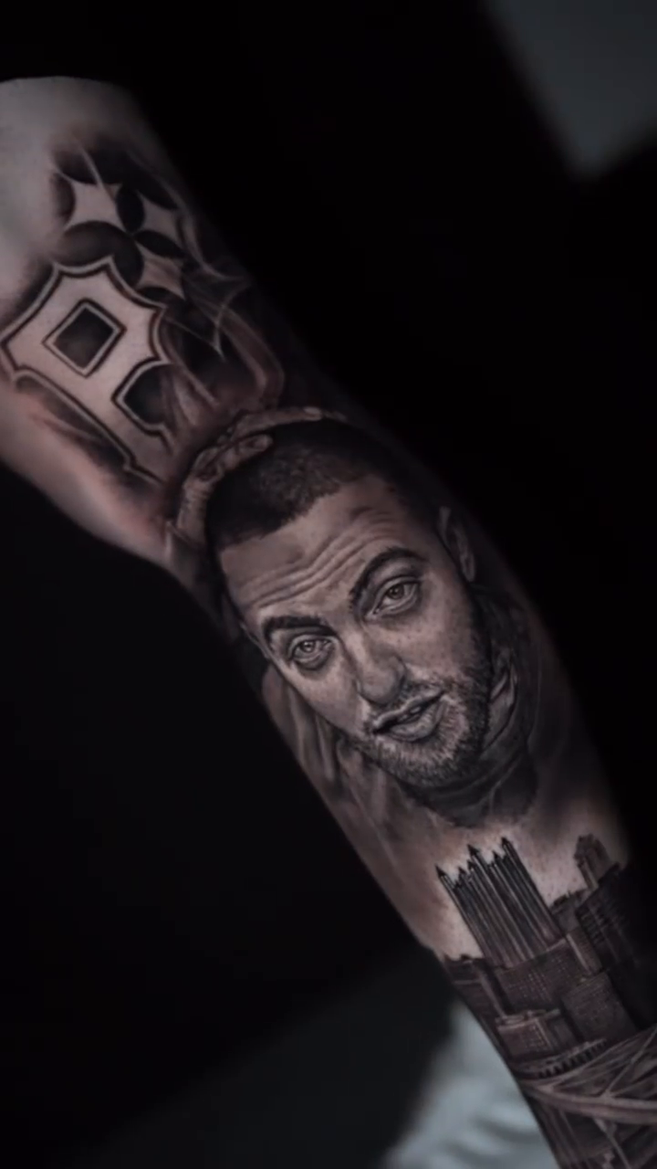 Tattoo by @inkedbydaniela — realism, black_and_grey