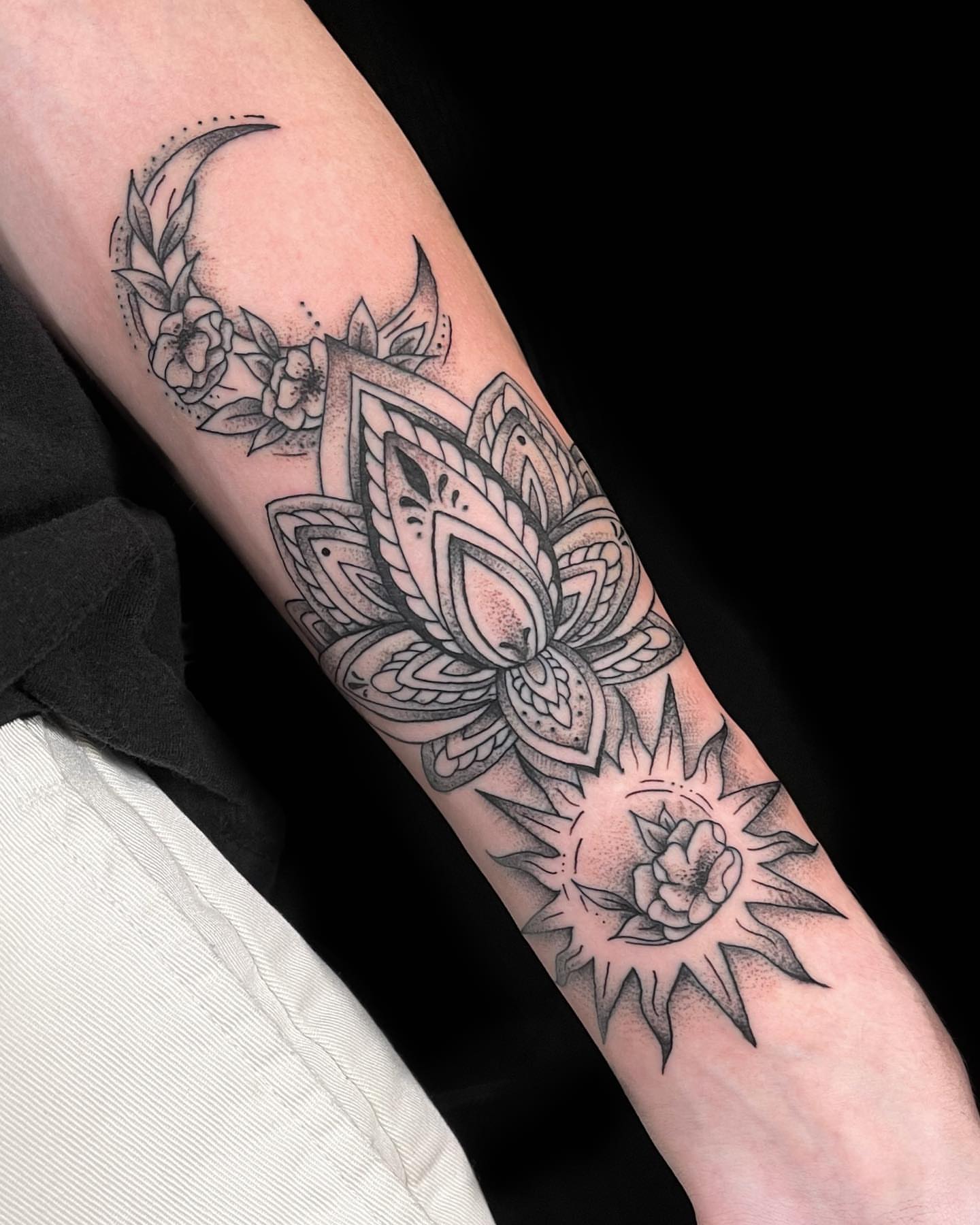 Tattoo by @anheartistxo — dotwork, black_and_grey