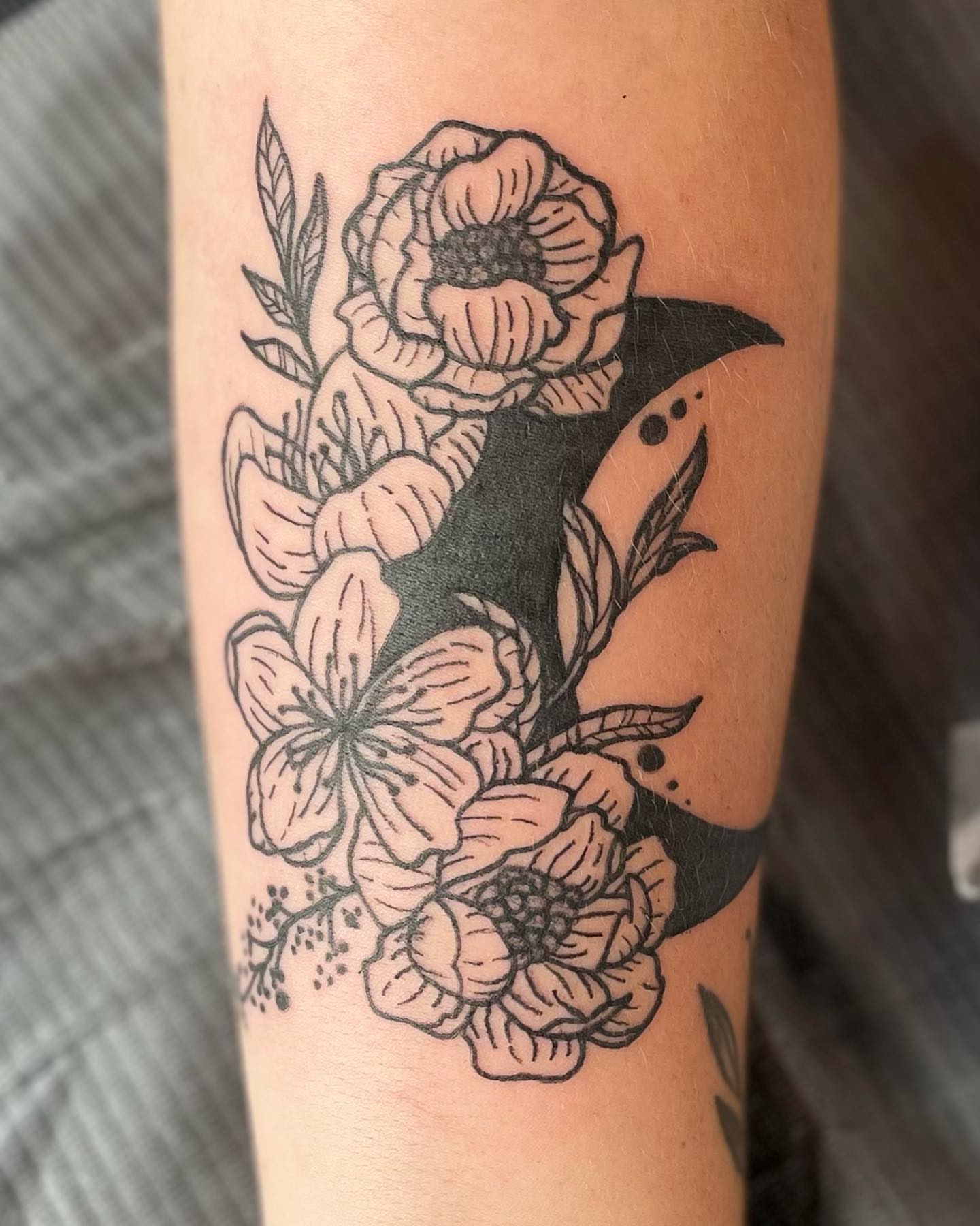 Tattoo by @poppins1384 — black_and_grey