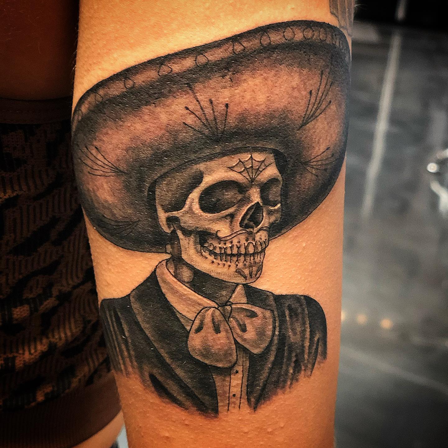 Tattoo by @tattoosbyrzo β black_and_grey, realism
