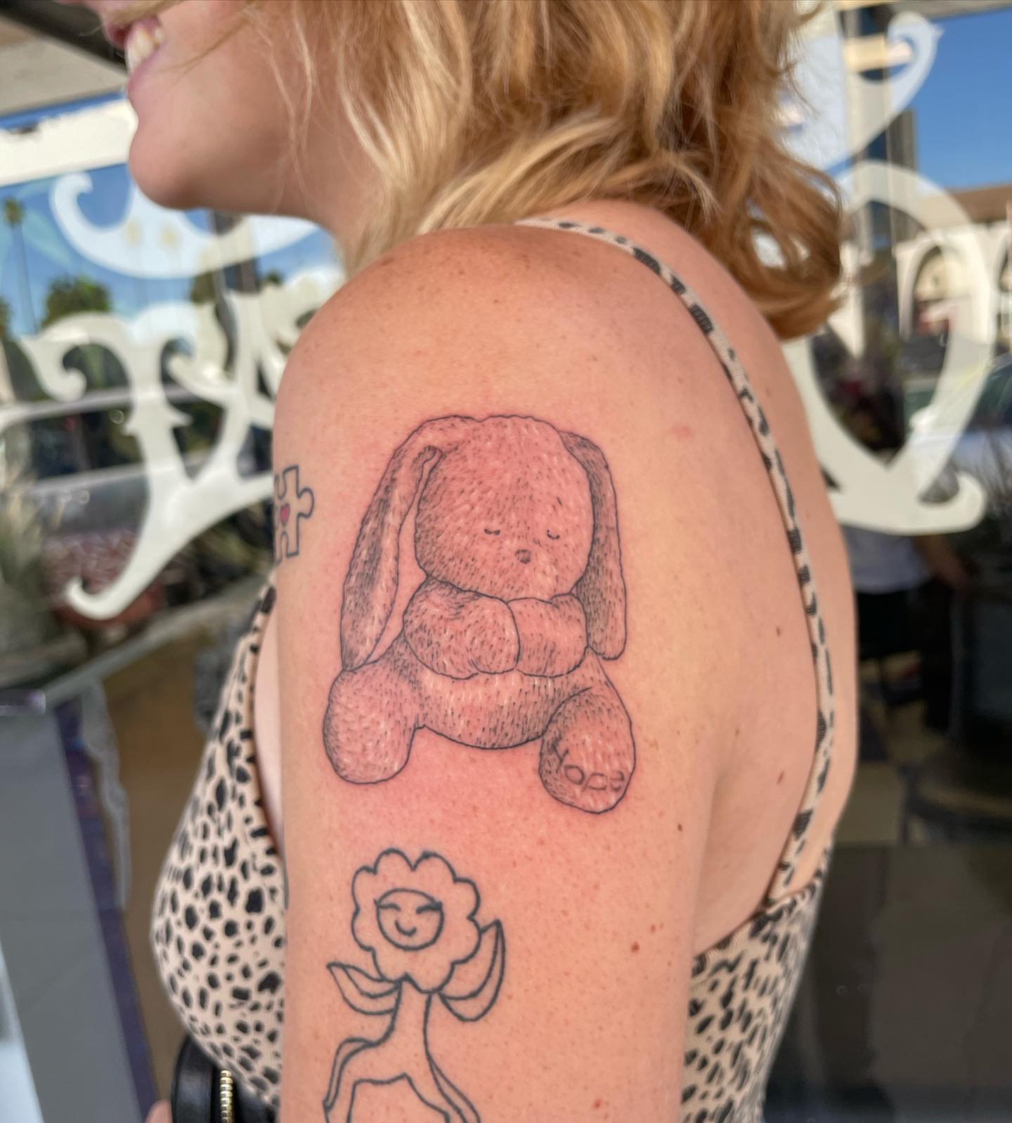 Tattoo by @veranosarttt — dotwork, realism