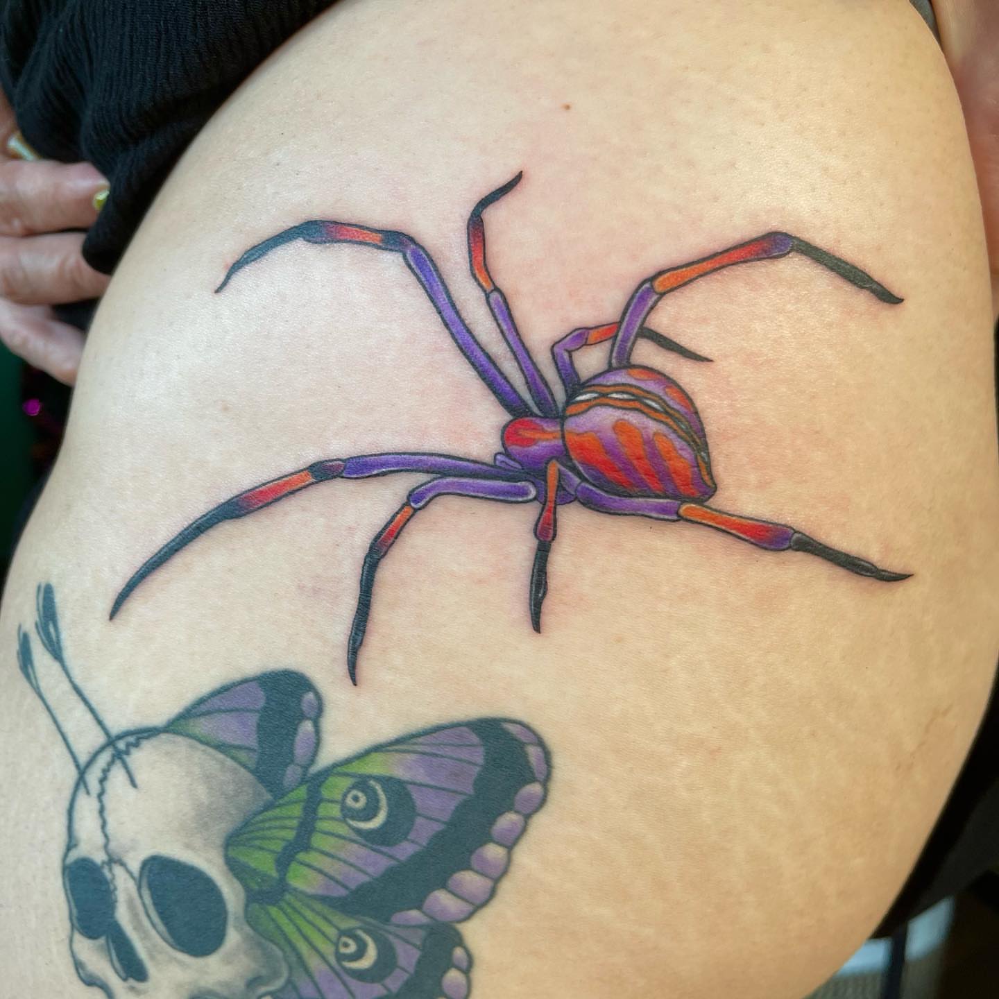 Spider realism tattoo on the thigh by Chelsea Youngblood, Seattle, Washington
