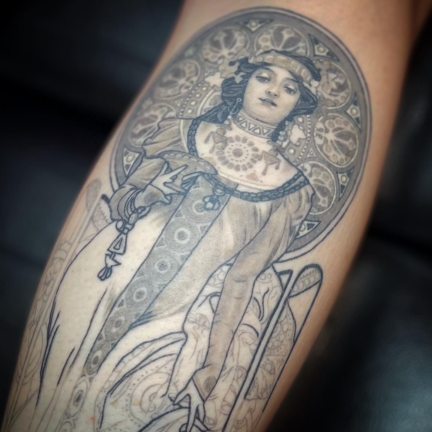 Woman illustrative tattoo on the forearm by alexandra
