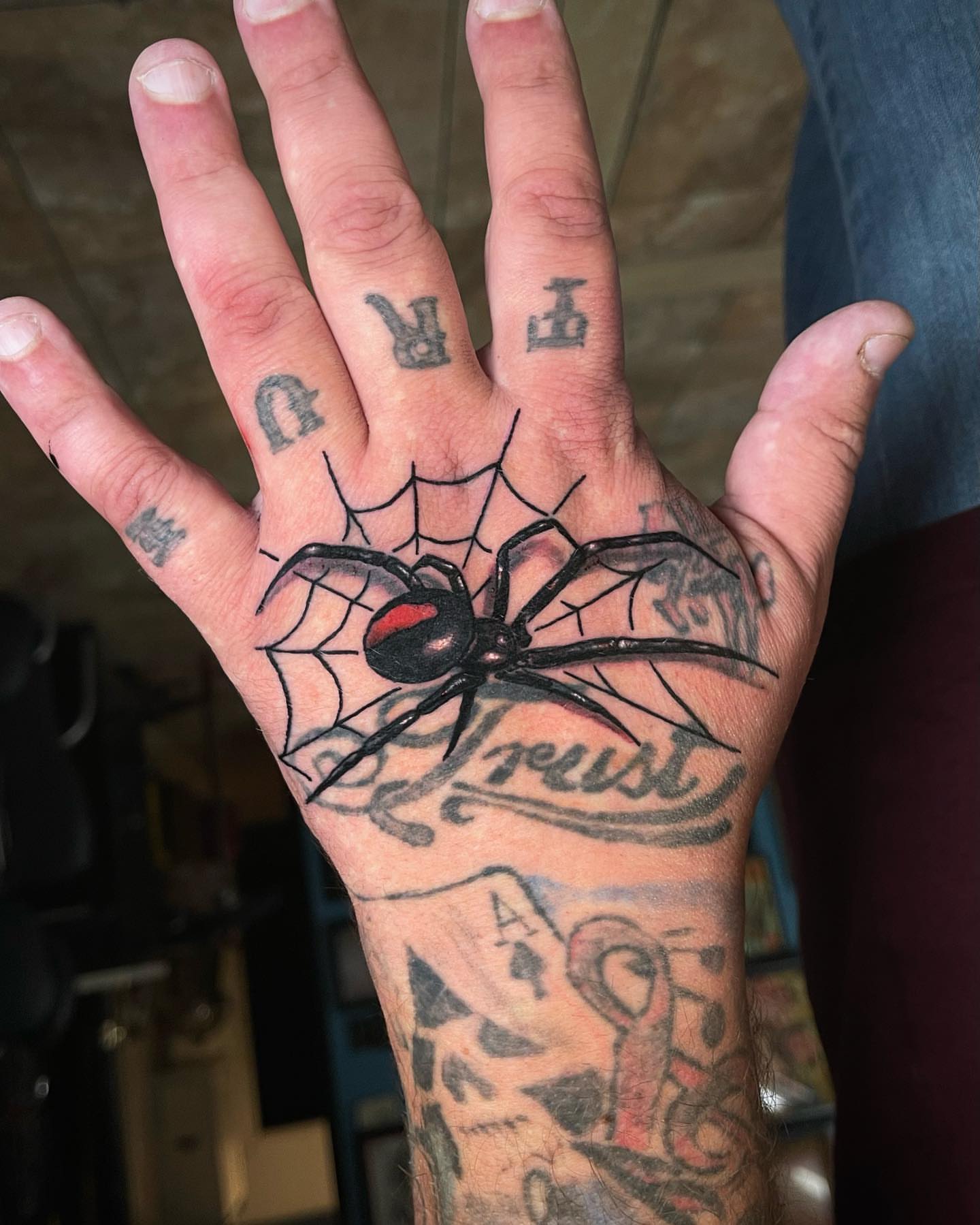 Tattoo by @anheartistxo — black_and_grey