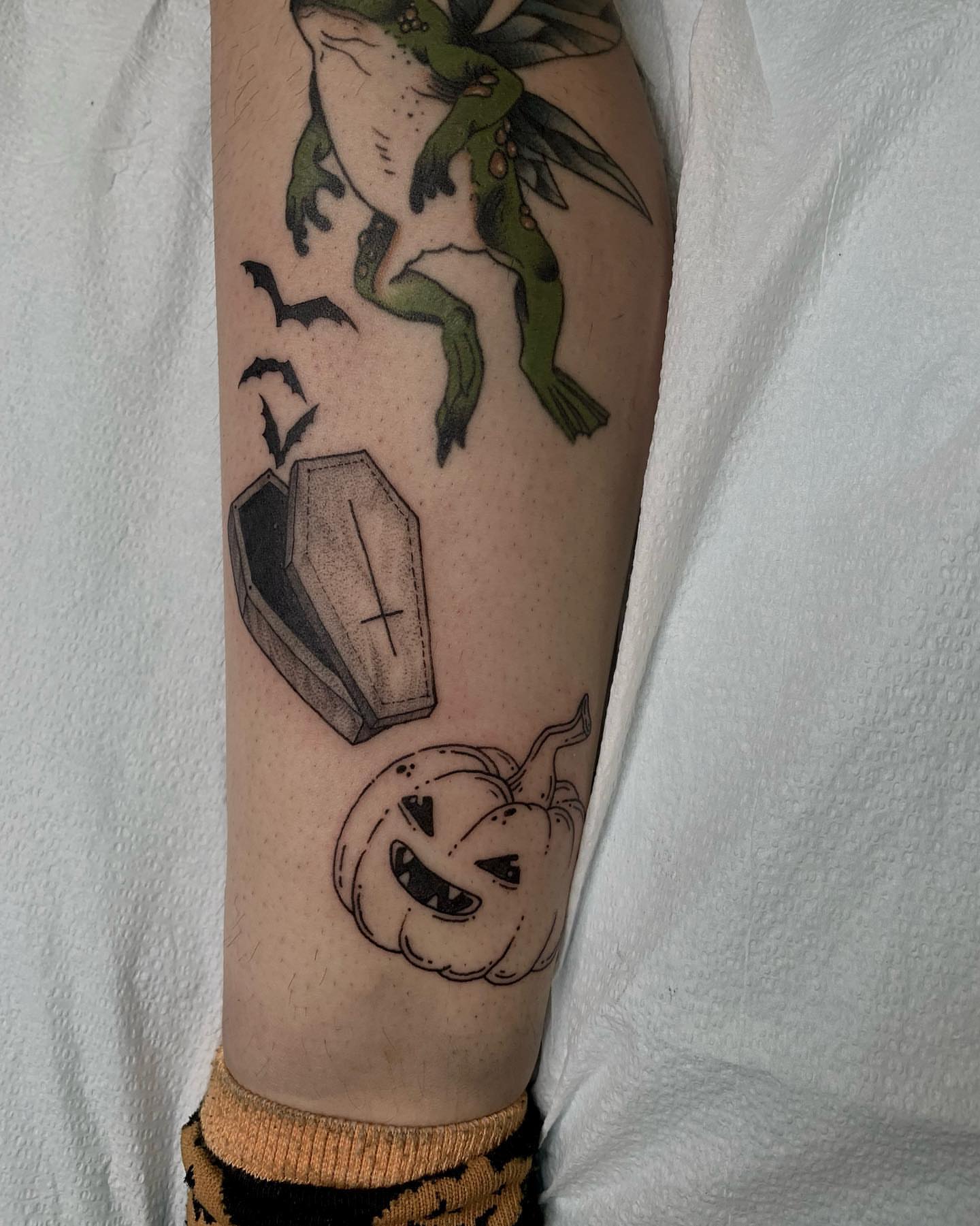 Tattoo by @mykymilk β black_and_grey