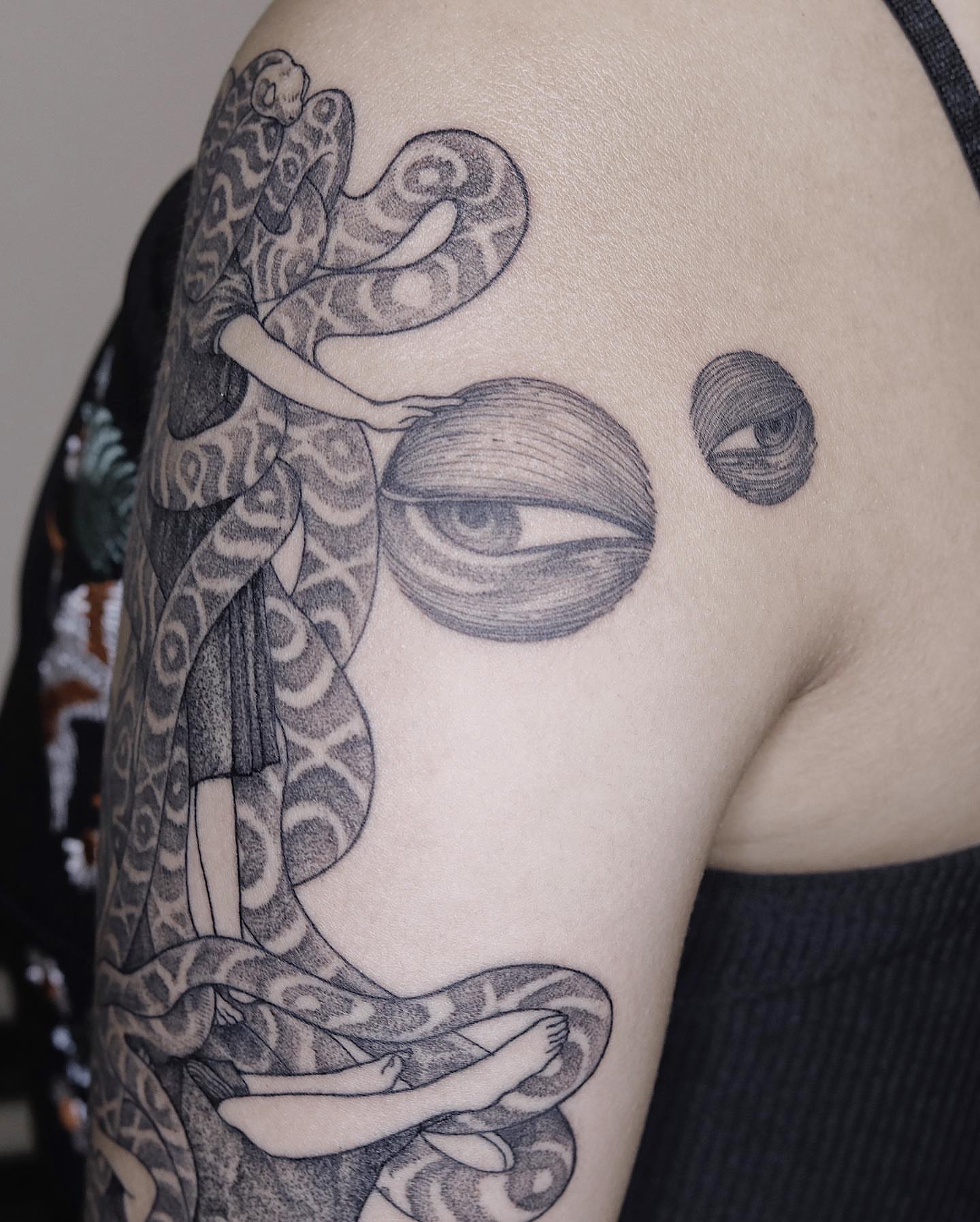 Tattoo by @liningtattoo — black_and_grey, realism