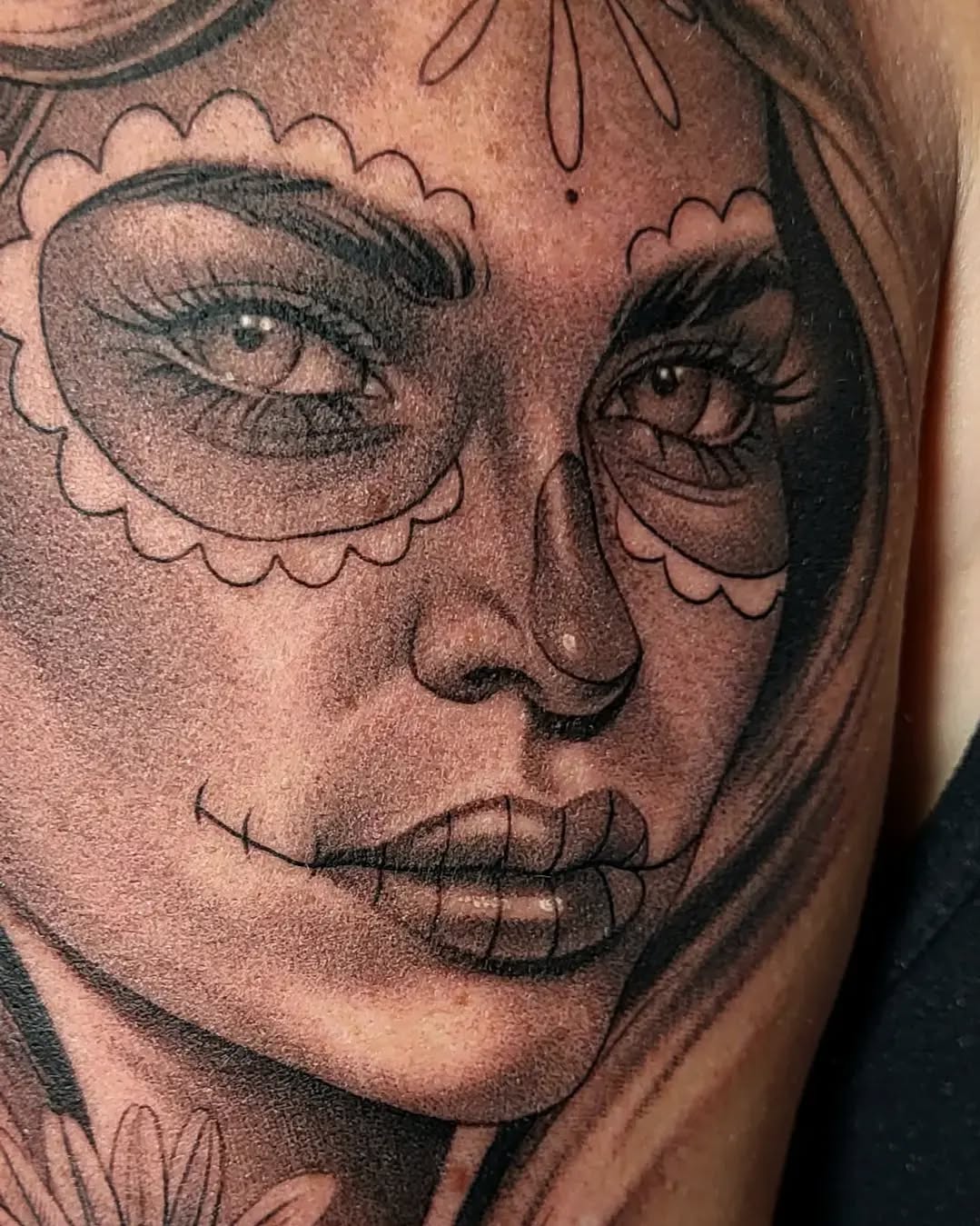 Sugar skull woman portrait Chicano tattoo on the shoulder by @jaclyngreb